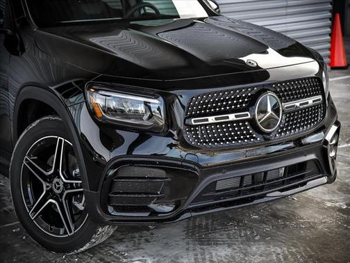 2025 Mercedes-Benz GLB 250 4MATIC