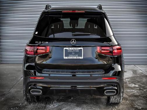 2025 Mercedes-Benz GLB 250 4MATIC