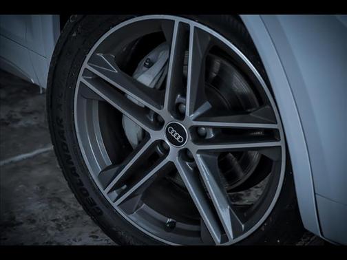 2021 Audi Q5 Premium Plus 55 TFSI e quattro S tronic