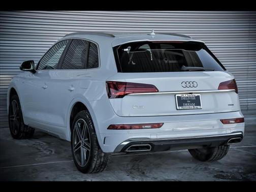 2021 Audi Q5 Premium Plus 55 TFSI e quattro S tronic