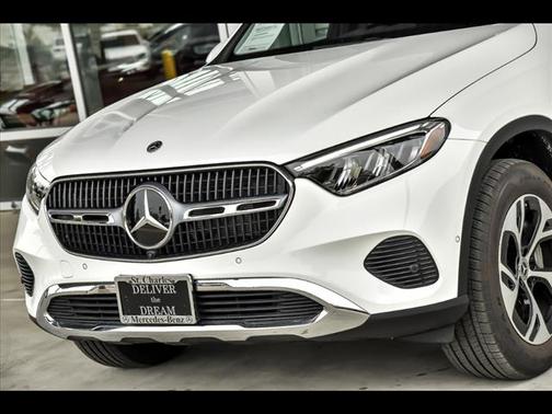 2025 Mercedes-Benz GLC 350e Base