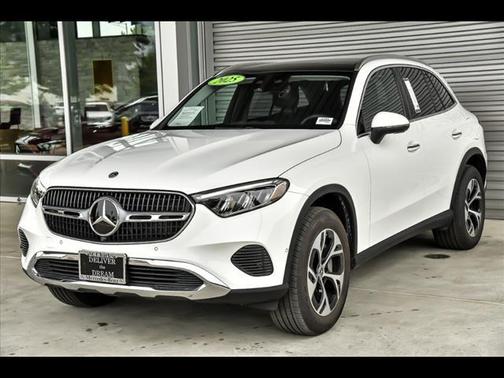 2025 Mercedes-Benz GLC 350e Base
