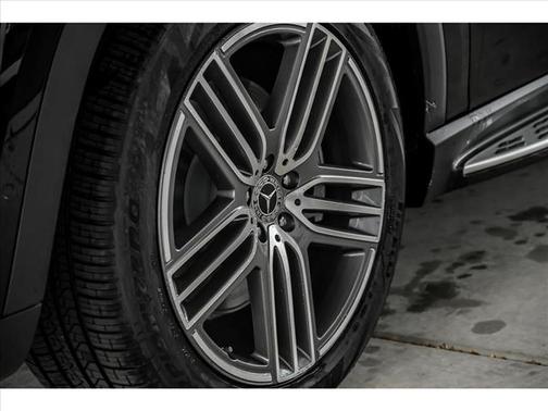 2026 Mercedes-Benz GLS 450 4MATIC