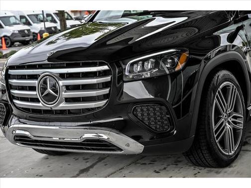 2026 Mercedes-Benz GLS 450 4MATIC