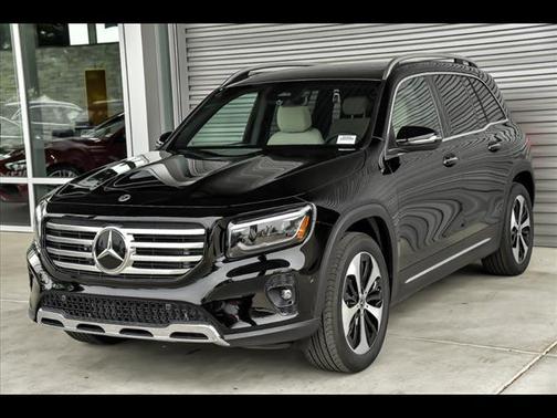 2025 Mercedes-Benz GLB 250 4MATIC