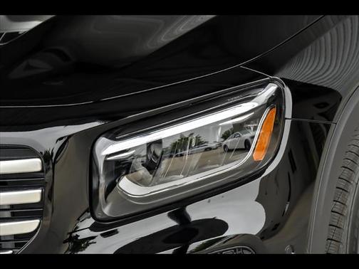 2025 Mercedes-Benz GLB 250 4MATIC