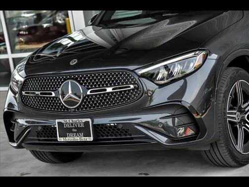2025 Mercedes-Benz GLC 300 4MATIC