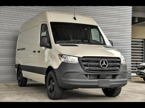 2025 Mercedes-Benz Sprinter 2500 Standard Roof