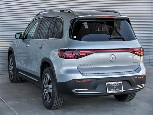 2025 Mercedes-Benz EQB 300 4MATIC