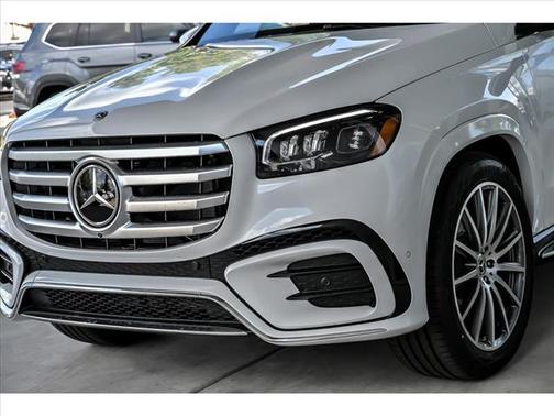 2026 Mercedes-Benz GLS 580 4MATIC