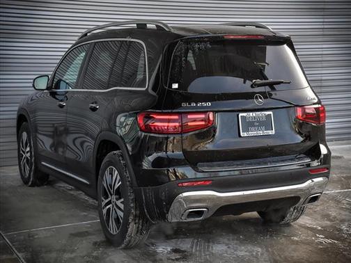 2025 Mercedes-Benz GLB 250 4MATIC