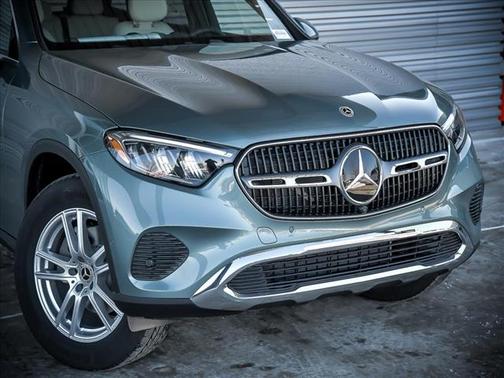 2025 Mercedes-Benz GLC 300 4MATIC