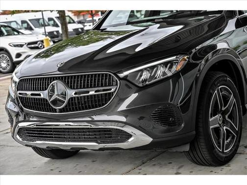 2026 Mercedes-Benz GLC 300 4MATIC