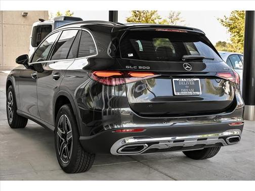 2026 Mercedes-Benz GLC 300 4MATIC