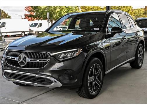 2026 Mercedes-Benz GLC 300 4MATIC