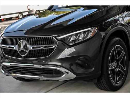2026 Mercedes-Benz GLC 300 4MATIC