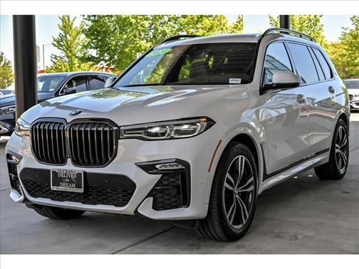 White 2021 BMW X7 xDrive40i
