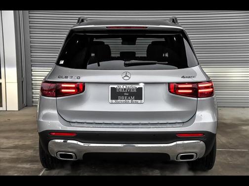 2025 Mercedes-Benz GLB 250 4MATIC