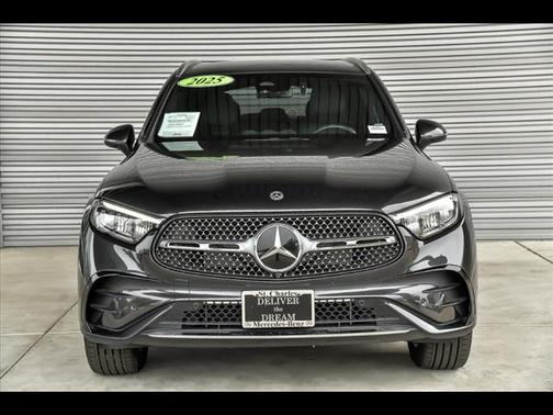2025 Mercedes-Benz GLC 300 4MATIC