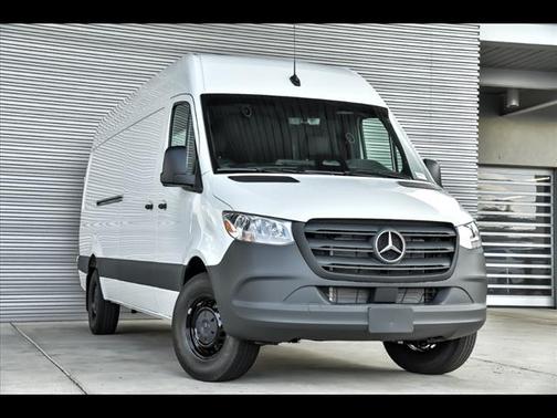 2025 Mercedes-Benz Sprinter 2500 High Roof