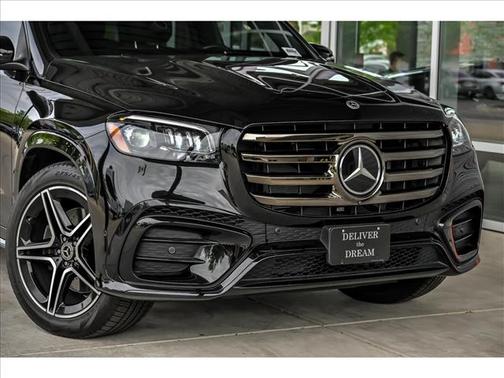 Black 2025 Mercedes-Benz GLS 450 4MATIC