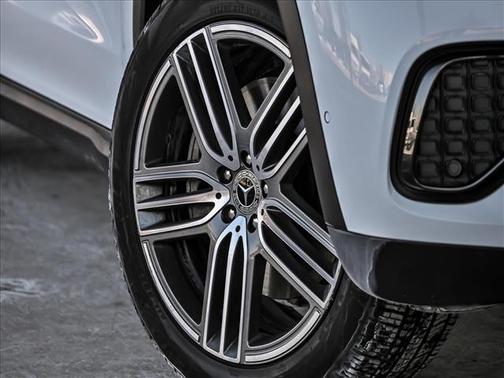 2026 Mercedes-Benz GLS 450 4MATIC