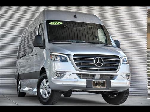 2024 Mercedes-Benz Sprinter 2500 High Roof