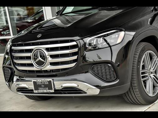 2025 Mercedes-Benz GLS 450 4MATIC