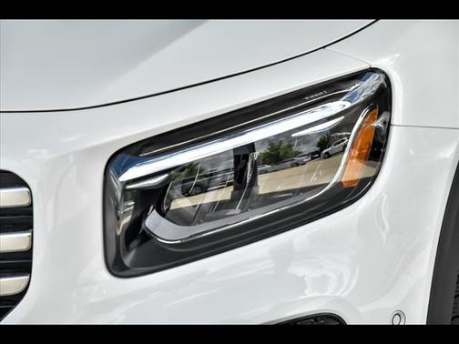 2025 Mercedes-Benz GLB 250 4MATIC