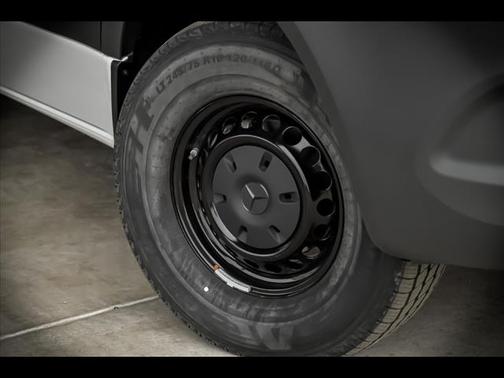 2025 Mercedes-Benz Sprinter 2500 Standard Roof