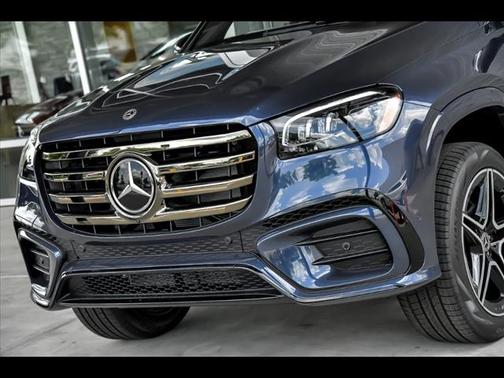 2025 Mercedes-Benz GLS 450 4MATIC
