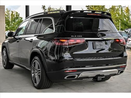 2026 Mercedes-Benz GLS 450 4MATIC