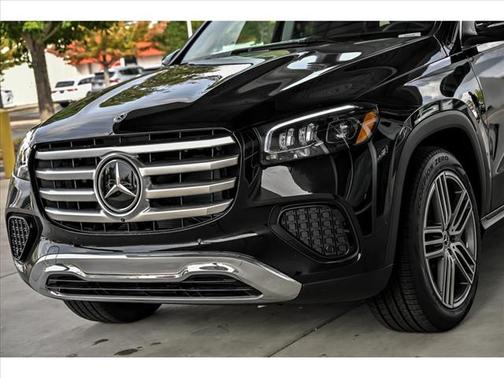 2026 Mercedes-Benz GLS 450 4MATIC