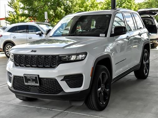 2022 Jeep Grand Cherokee Altitude