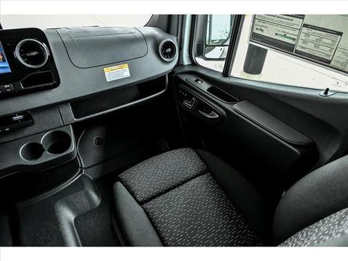 2025 Mercedes-Benz Sprinter 2500 High Roof