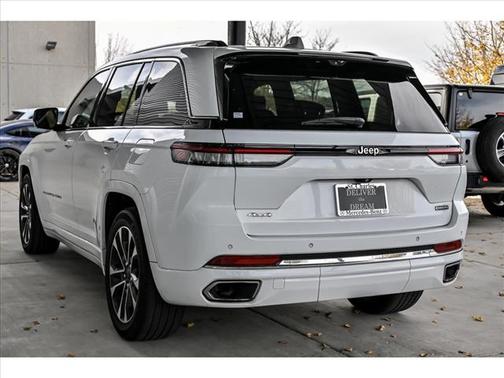 2022 Jeep Grand Cherokee Overland