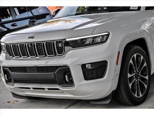 2022 Jeep Grand Cherokee Overland