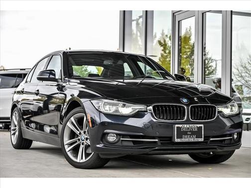 2017 BMW 330 i xDrive