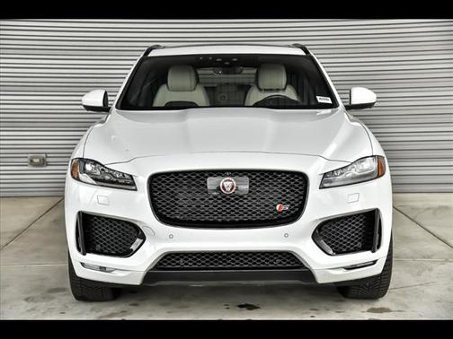 2019 Jaguar F-PACE S