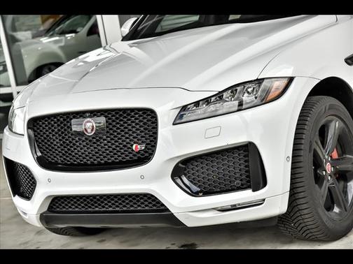2019 Jaguar F-PACE S