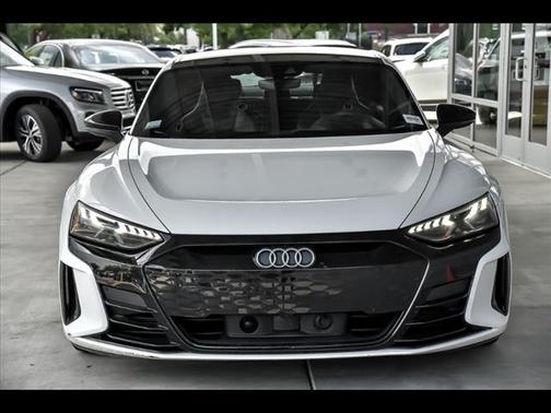2022 Audi e-tron GT Prestige