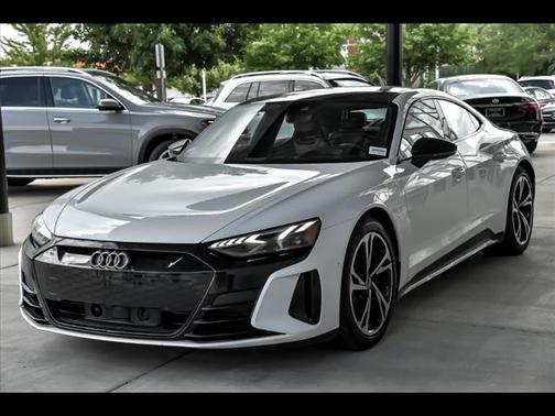 2022 Audi e-tron GT Prestige