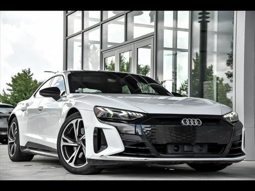 2022 Audi e-tron GT Prestige