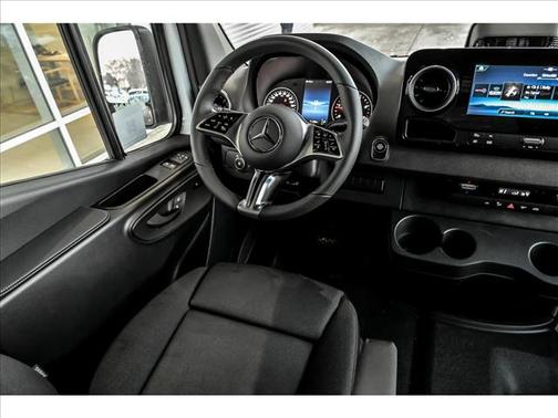 2026 Mercedes-Benz Sprinter 2500 Standard Roof