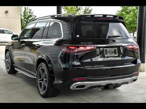 2025 Mercedes-Benz GLS 450 4MATIC