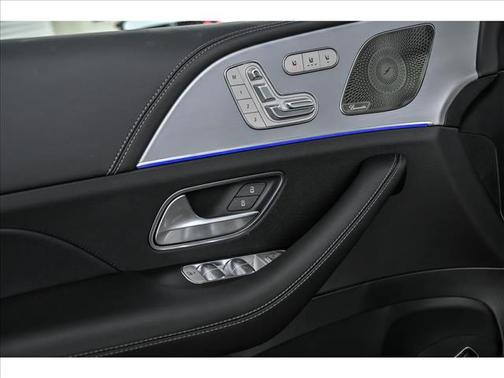 Cirrus Silver Metallic 2026 Mercedes-Benz GLB 250 4MATIC