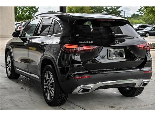 2026 Mercedes-Benz GLA 250 4MATIC
