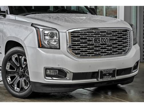 White 2019 GMC Yukon Denali