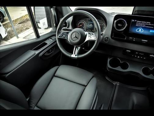 2025 Mercedes-Benz Sprinter 2500 High Roof