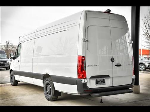 2025 Mercedes-Benz Sprinter 2500 High Roof